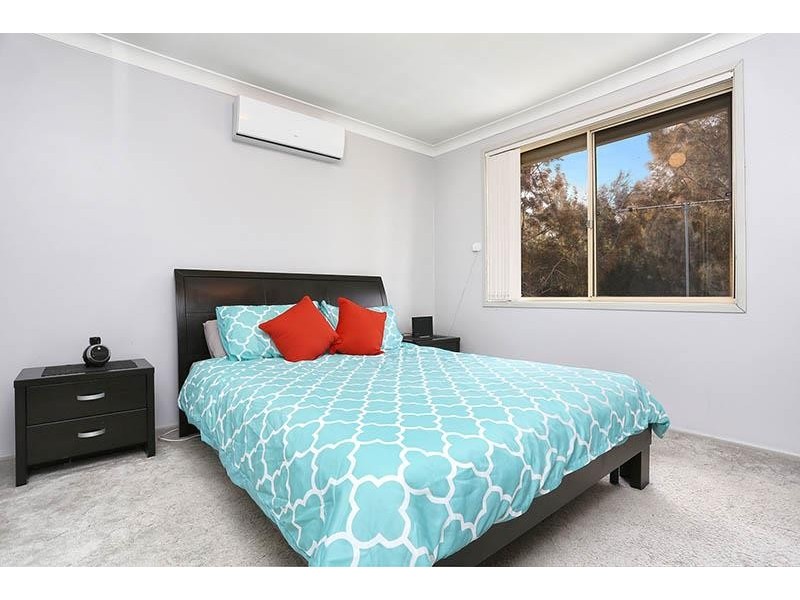 65 Bugong St, Prestons NSW 2170