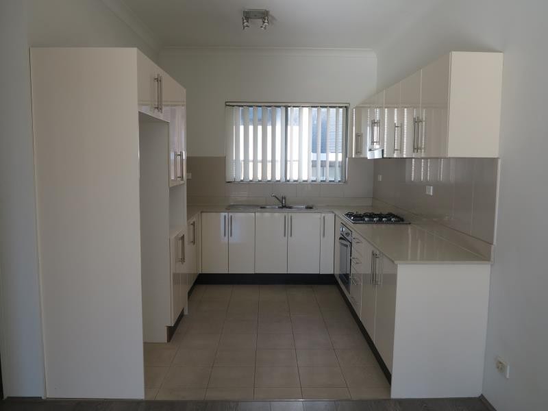 15/2 CASTLEREAGH ST, Liverpool NSW 2170