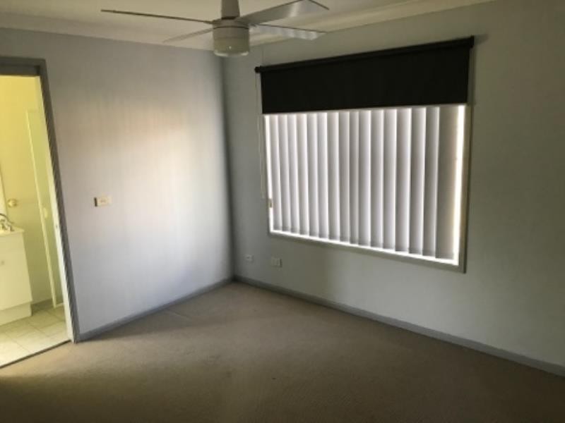 20 Blackburn Avenue, West Hoxton NSW 2171