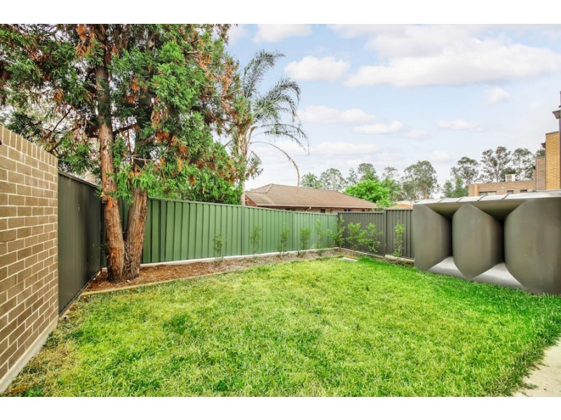 1/12 Freda Pl, Hammondville NSW 2170