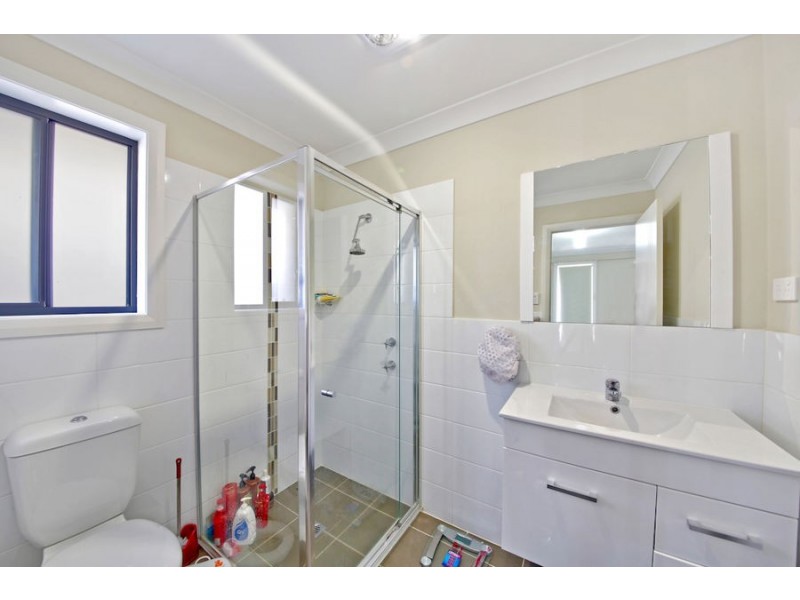 32 Pekin St, Spring Farm NSW 2570