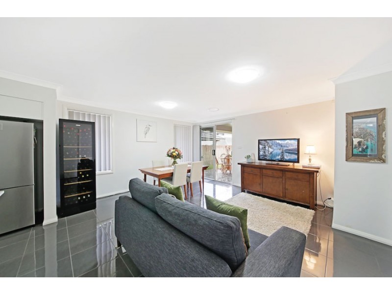 52 Kingsbury Rd, Edmondson Park NSW 2174