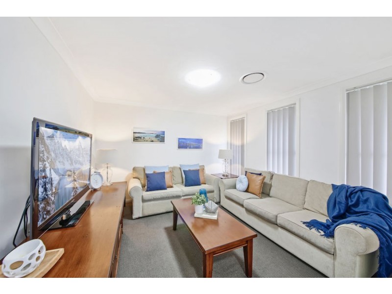 52 Kingsbury Rd, Edmondson Park NSW 2174