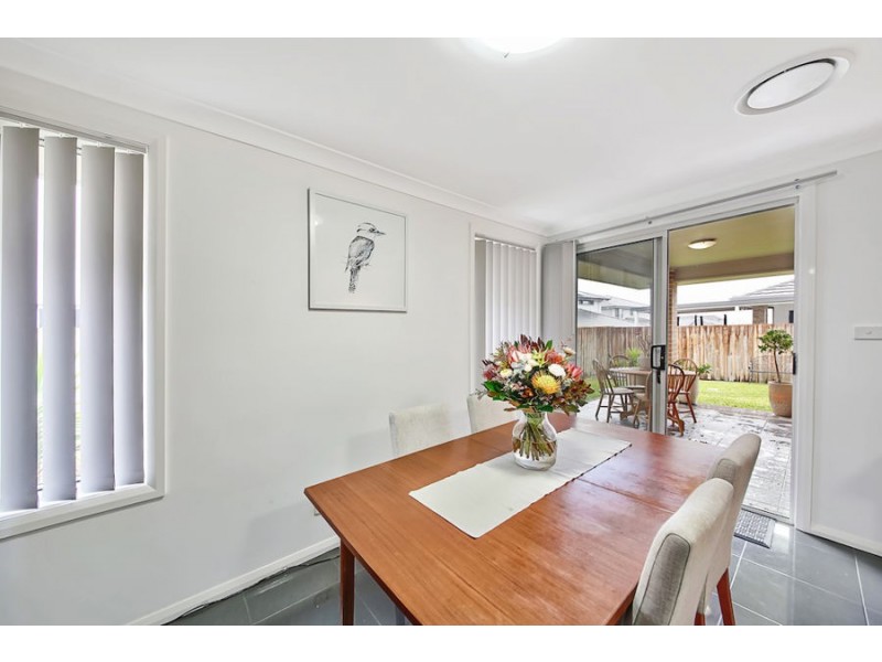 52 Kingsbury Rd, Edmondson Park NSW 2174