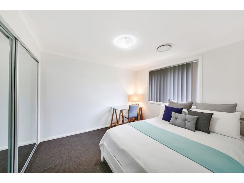 52 Kingsbury Rd, Edmondson Park NSW 2174