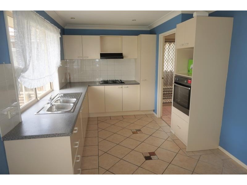 9 Mathinna Circuit, West Hoxton NSW 2171