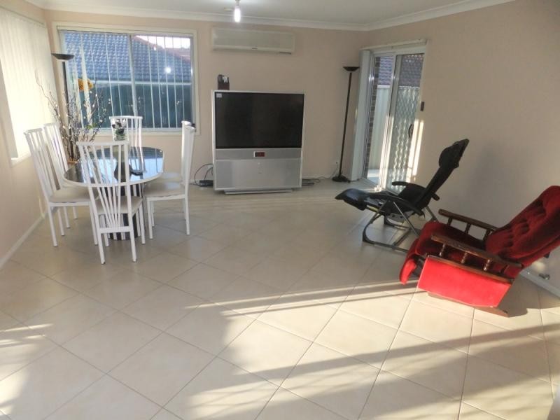 10 BUNDANOON ROAD, Prestons NSW 2170