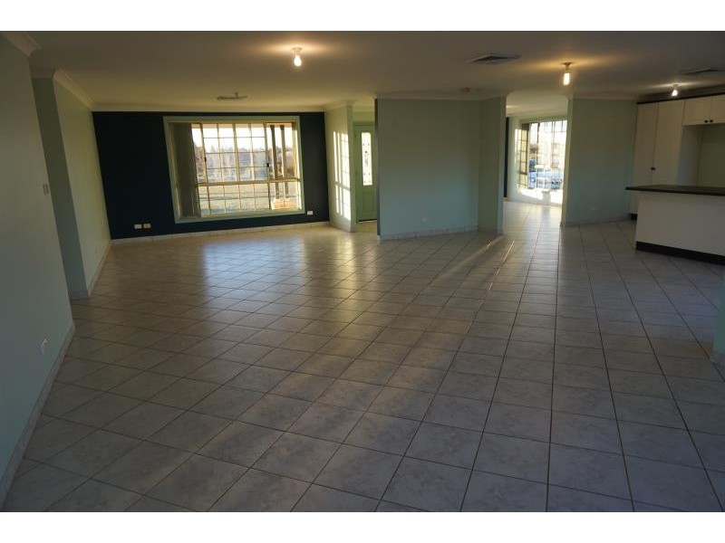 4B Medich Place, Bringelly NSW 2556