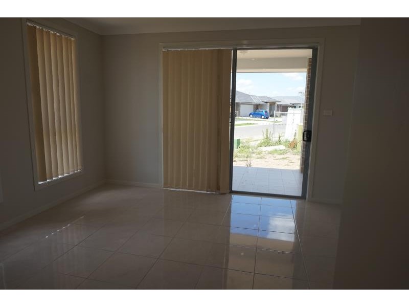 34 Dardenelles Rd, Edmondson Park NSW 2174