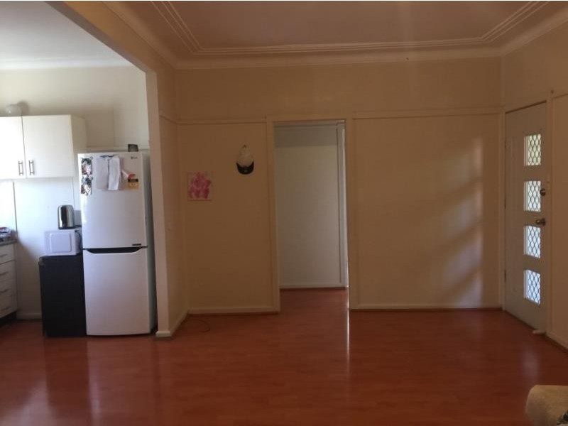 211 Hoxton Park Road, Cartwright NSW 2168