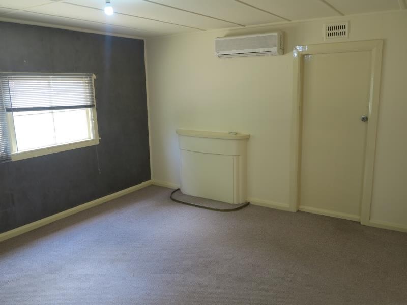 35 Ninth Avenue, Austral NSW 2179