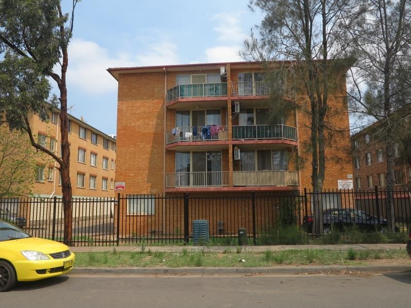 15/3 RIVERPARK DR, Liverpool NSW 2170