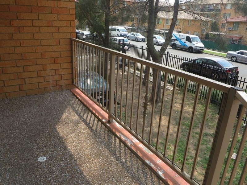 15/3 RIVERPARK DR, Liverpool NSW 2170