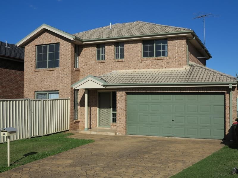 2b Glenalvon Pl, West Hoxton NSW 2171