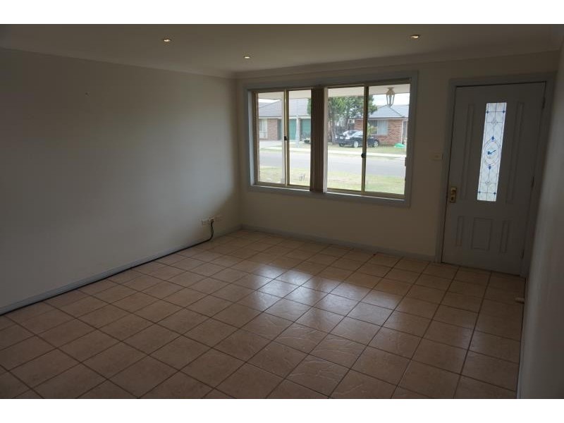18a Pambula Avenue, Prestons NSW 2170