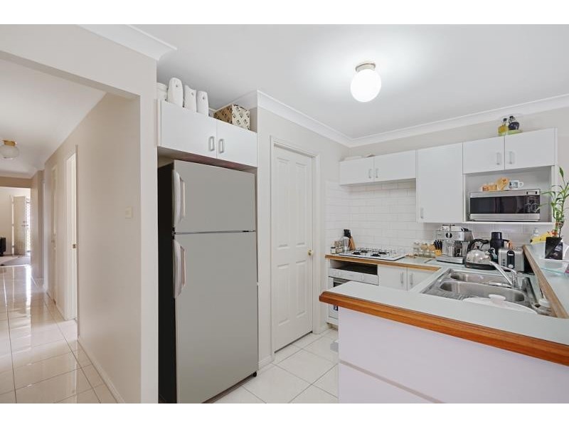 16 BUMBERA ST, Prestons NSW 2170