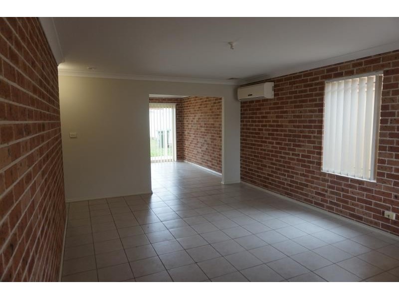 4B Corindi Close, Hoxton Park NSW 2171