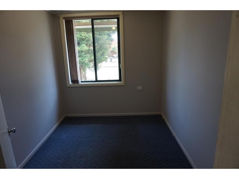11 Williamson Crescent, Warwick Farm NSW 2170