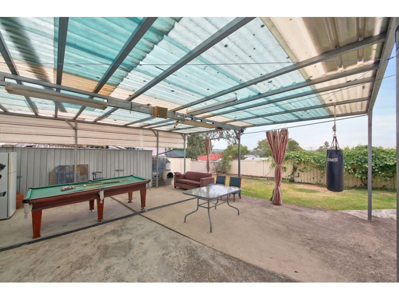107 Heckenberg Ave, Sadleir NSW 2168