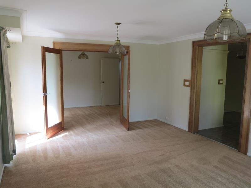37 Simone Cres, Casula NSW 2170