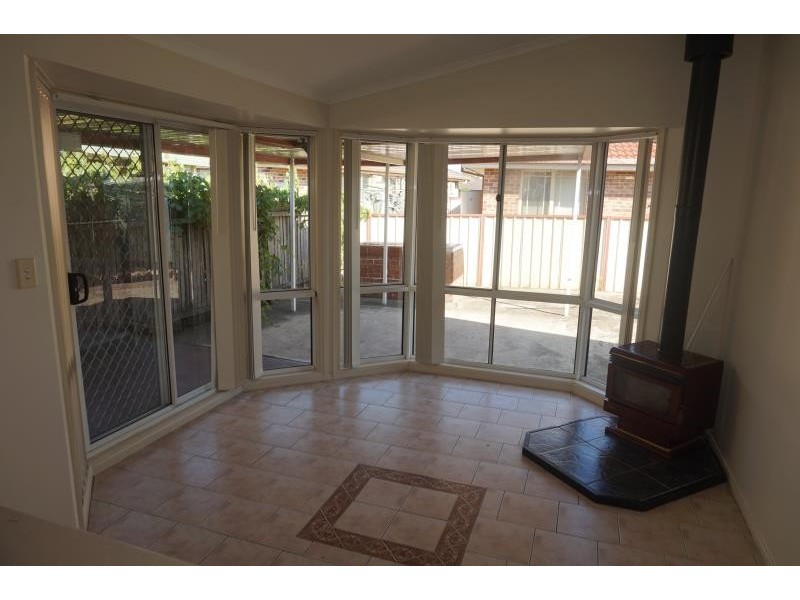 9 LIGHTENING RIDGE RD, Hinchinbrook NSW 2168