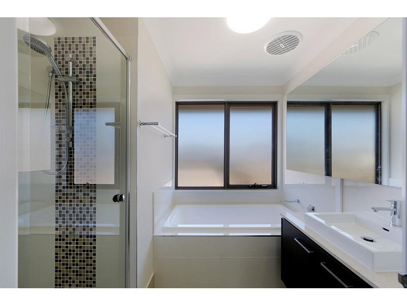 9 Nettleton St, Elderslie NSW 2570