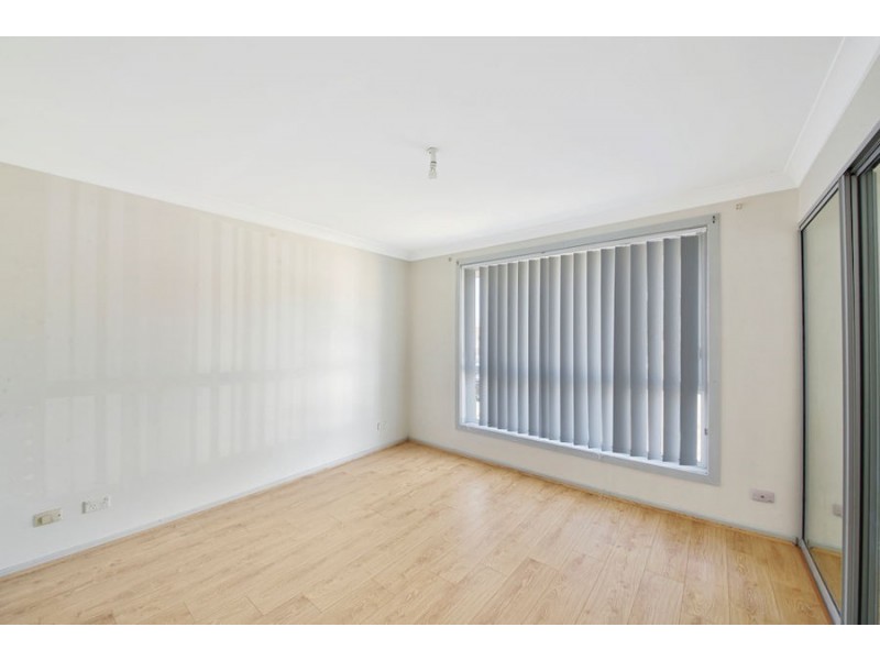 11 Crane Avenue, Green Valley NSW 2168