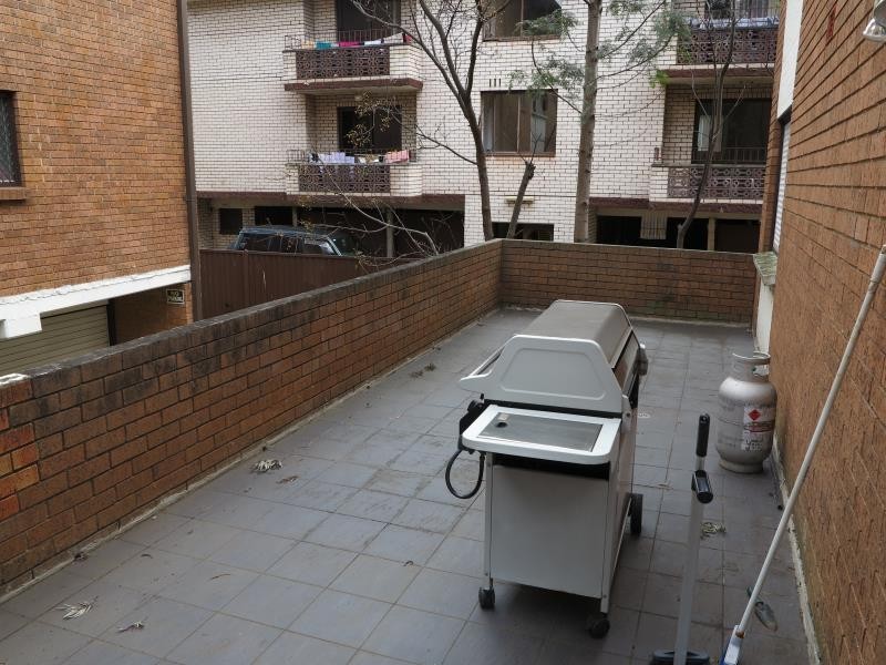 19/5 Lachlan St, Warwick Farm NSW 2170