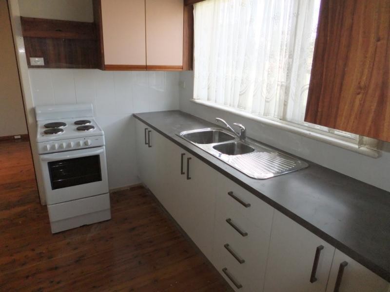 22 ROWE AVENUE, Lurnea NSW 2170