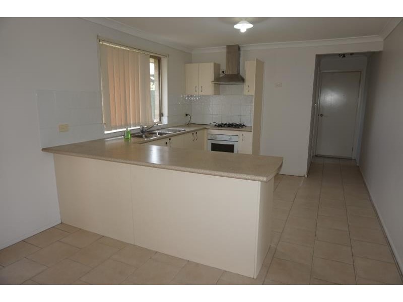 62 Box Rd, Casula NSW 2170