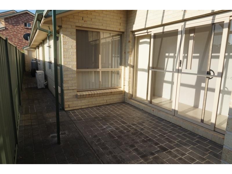 62 Box Rd, Casula NSW 2170