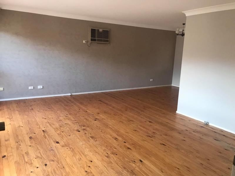 17 DEERWOOD AVE, Liverpool NSW 2170