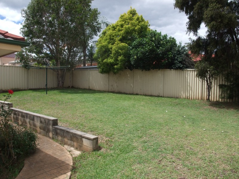 5 Bergalia Close, Prestons NSW 2170