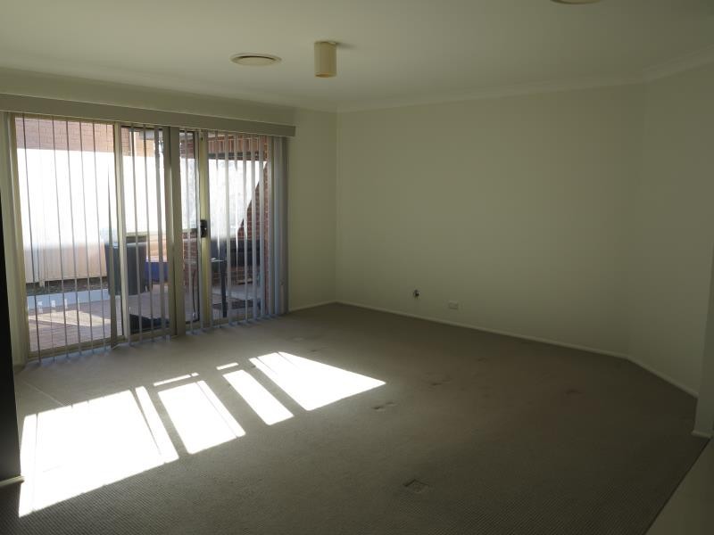5 Bergalia Close, Prestons NSW 2170