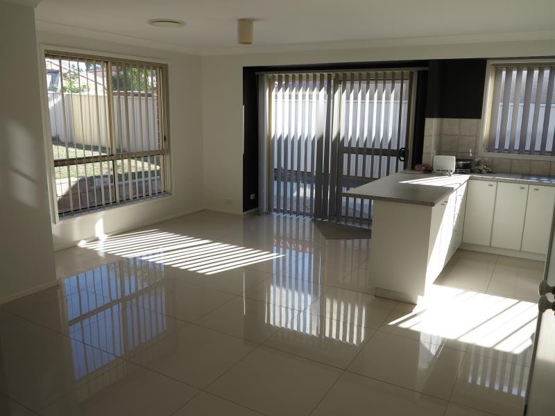 5 Bergalia Close, Prestons NSW 2170