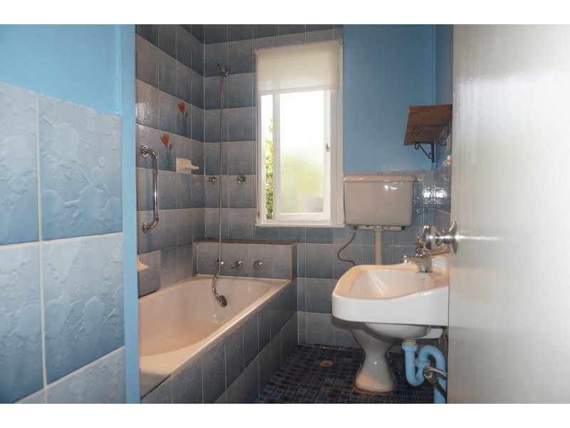 77 St Johns Road, Busby NSW 2168