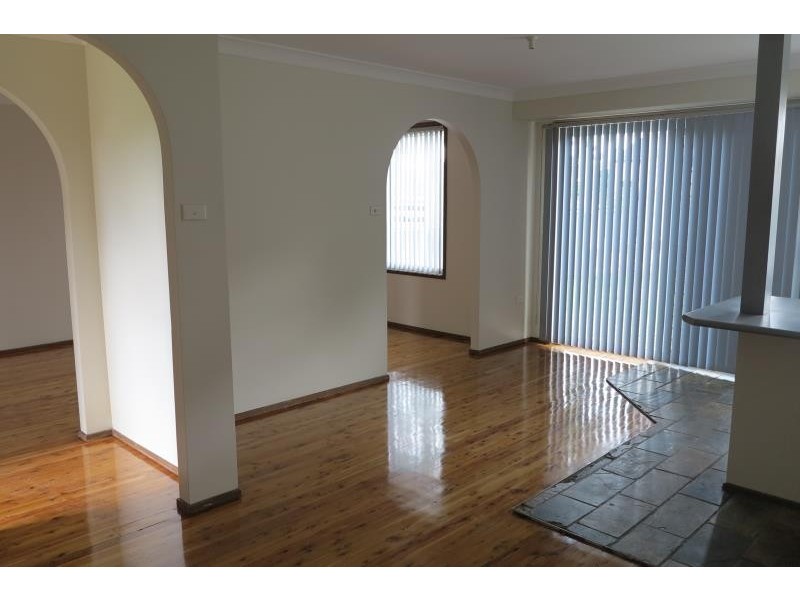 2 Junee Place, Bossley Park NSW 2176