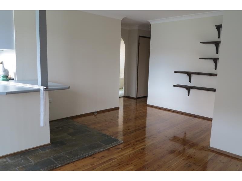 2 Junee Place, Bossley Park NSW 2176