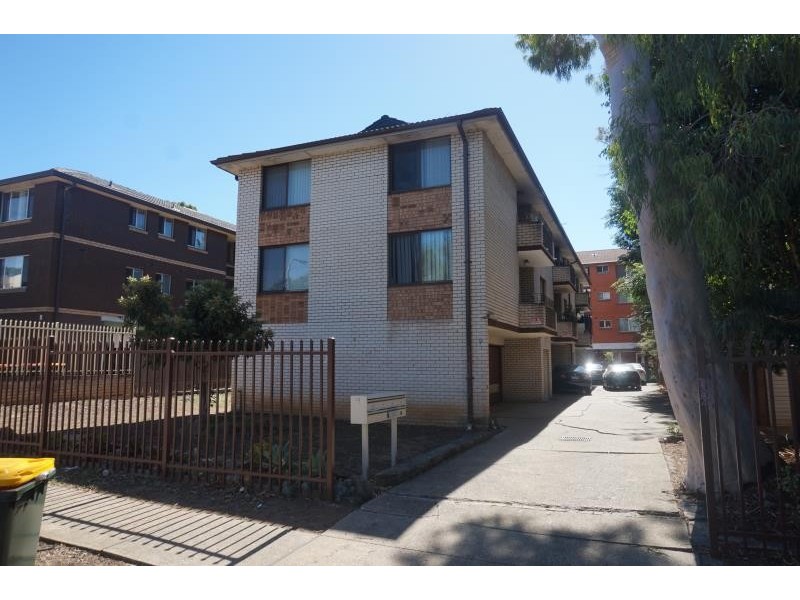 5/9 Lachlan Street, Warwick Farm NSW 2170