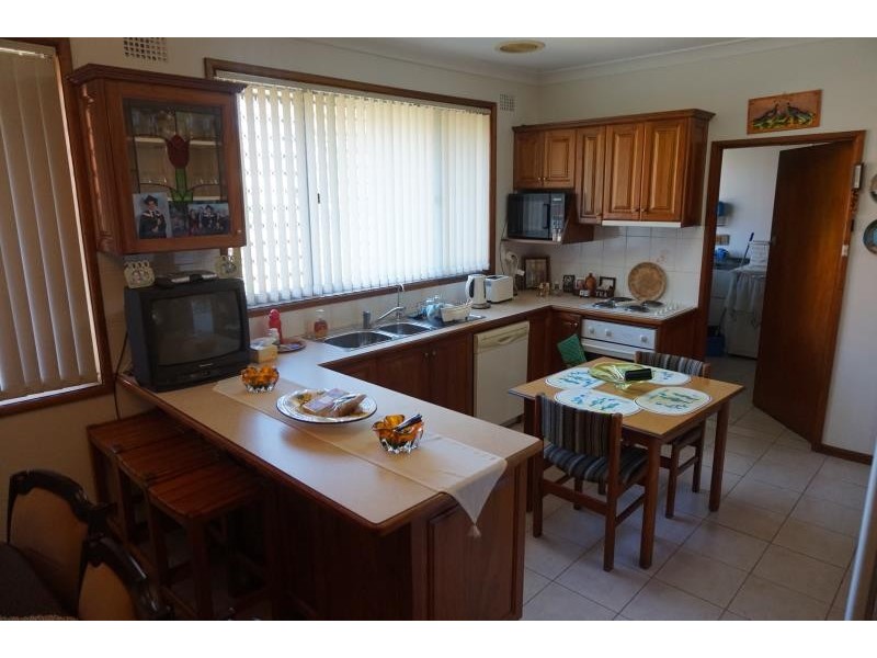 100 Reilly Street, Lurnea NSW 2170