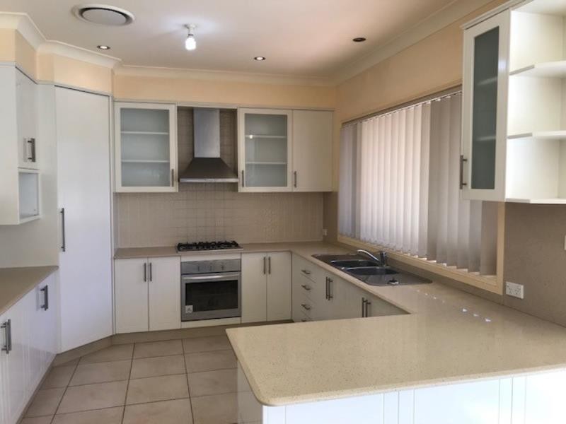 37 Ferraro, West Hoxton NSW 2171