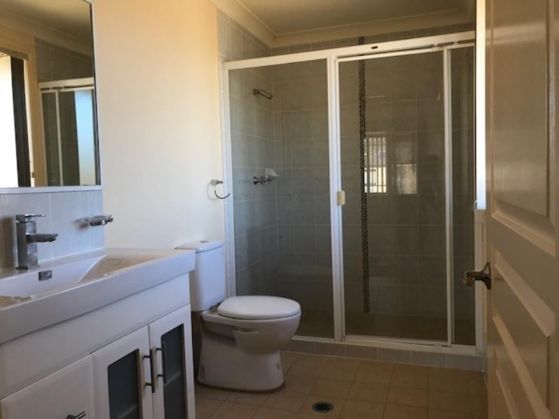 37 Ferraro, West Hoxton NSW 2171