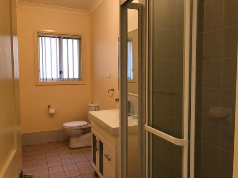 37 Ferraro, West Hoxton NSW 2171