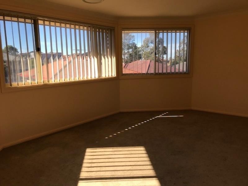 37 Ferraro, West Hoxton NSW 2171