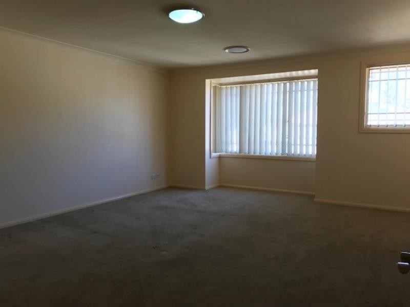 37 Ferraro, West Hoxton NSW 2171