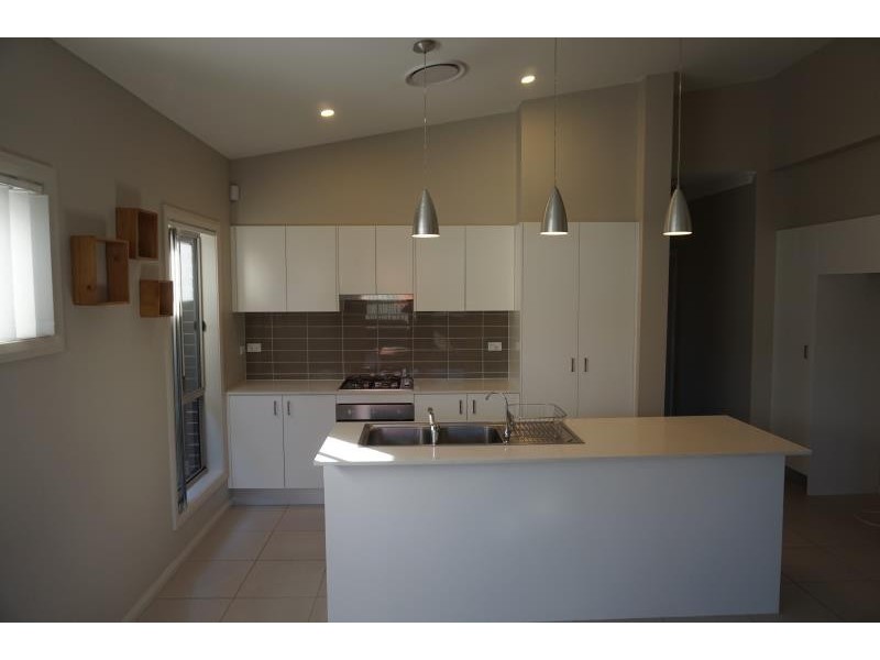 8 Zagreb Street, Prestons NSW 2170