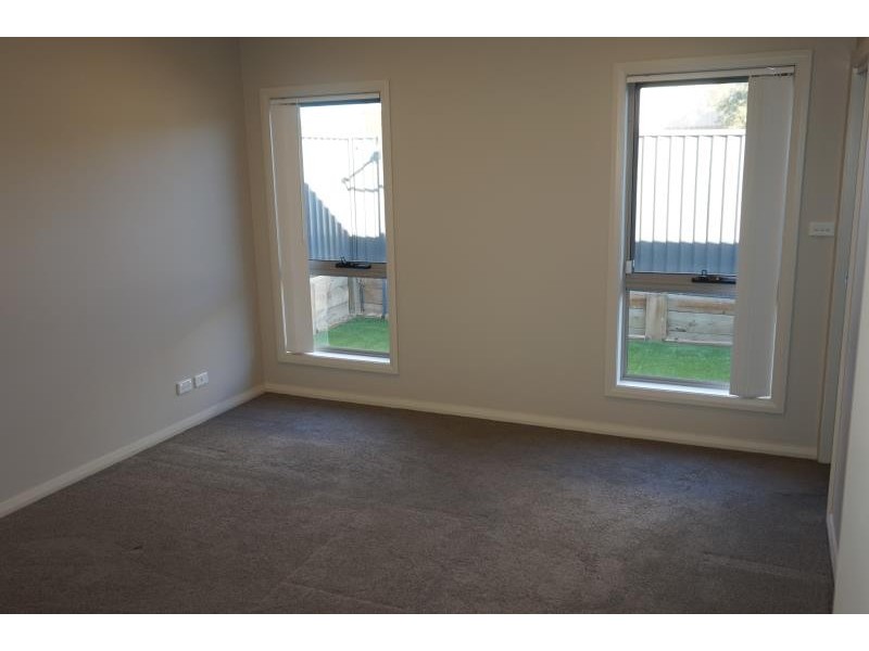 8 Zagreb Street, Prestons NSW 2170