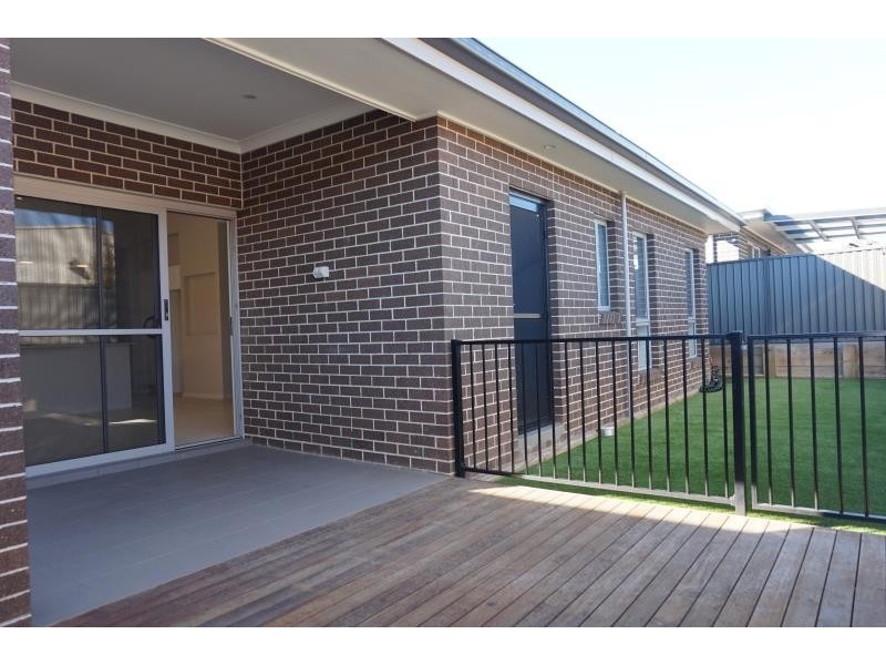 8 Zagreb Street, Prestons NSW 2170