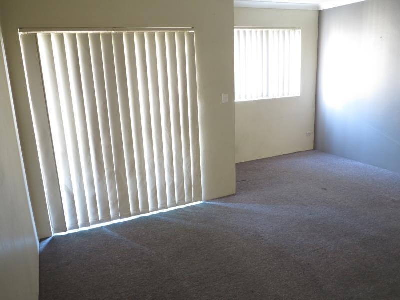 8/7-9 Forbes St, Warwick Farm NSW 2170