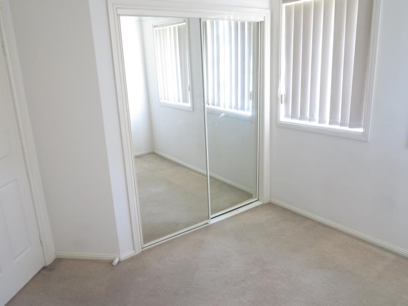 2/1 Lions Avenue, Lurnea NSW 2170